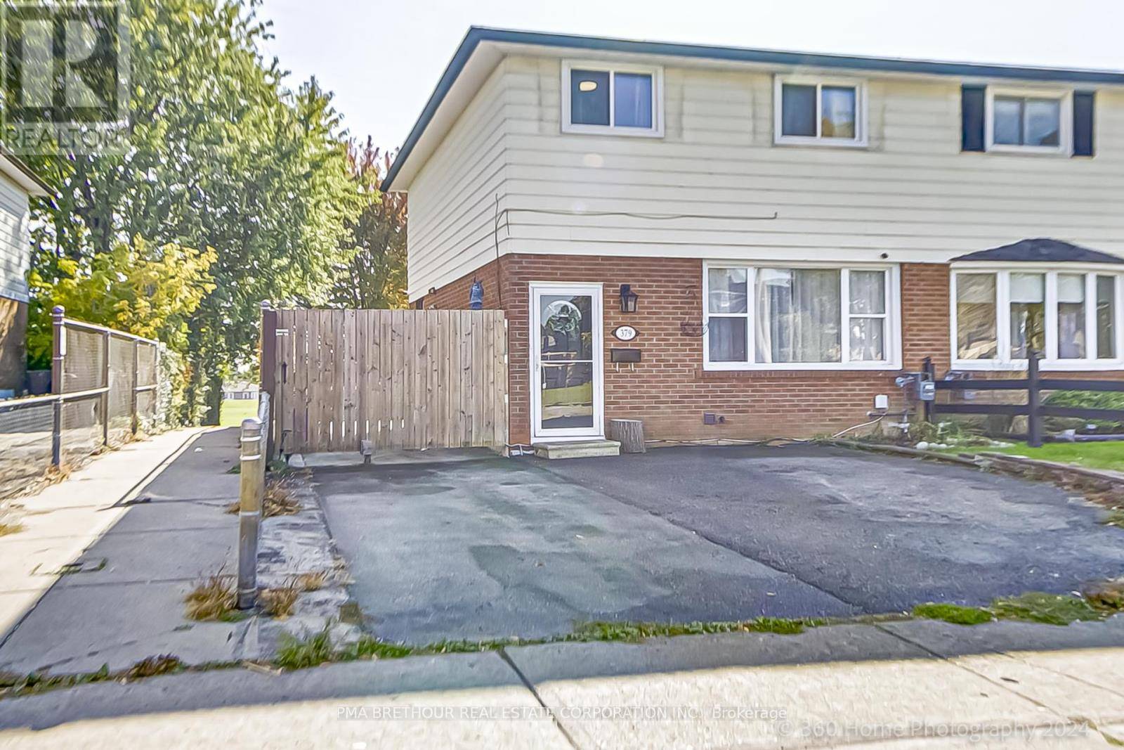 Oshawa (lakeview), ON L1J1K8,379 DWIGHT AVENUE