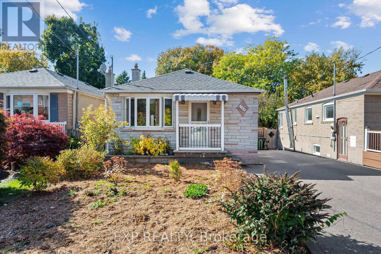 Toronto (birchcliffe-cliffside), ON M1N3V6,104 NATAL AVENUE