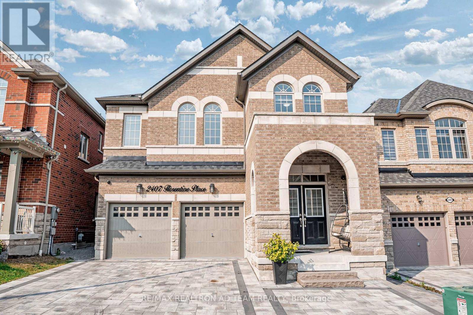 Pickering, ON L1X0H1,2407 FLORENTINE PLACE