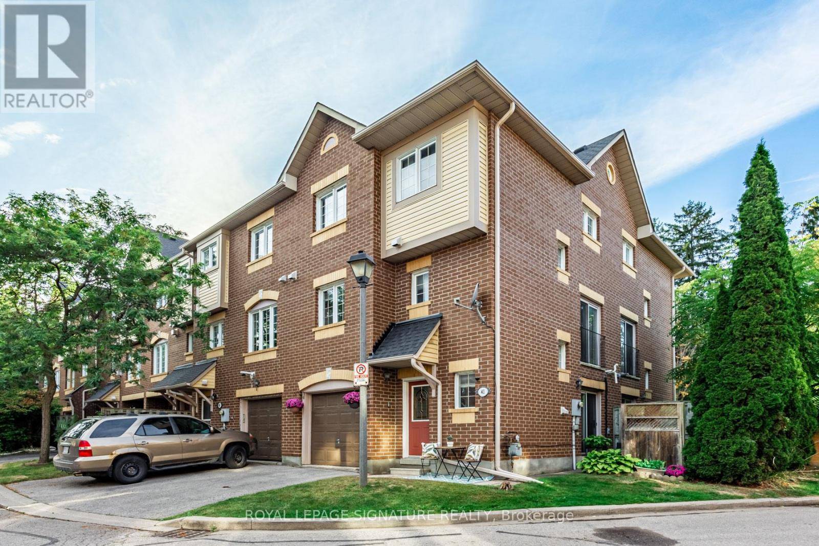 Pickering (town Centre), ON L1V6Z8,1735 Walnut LN #41