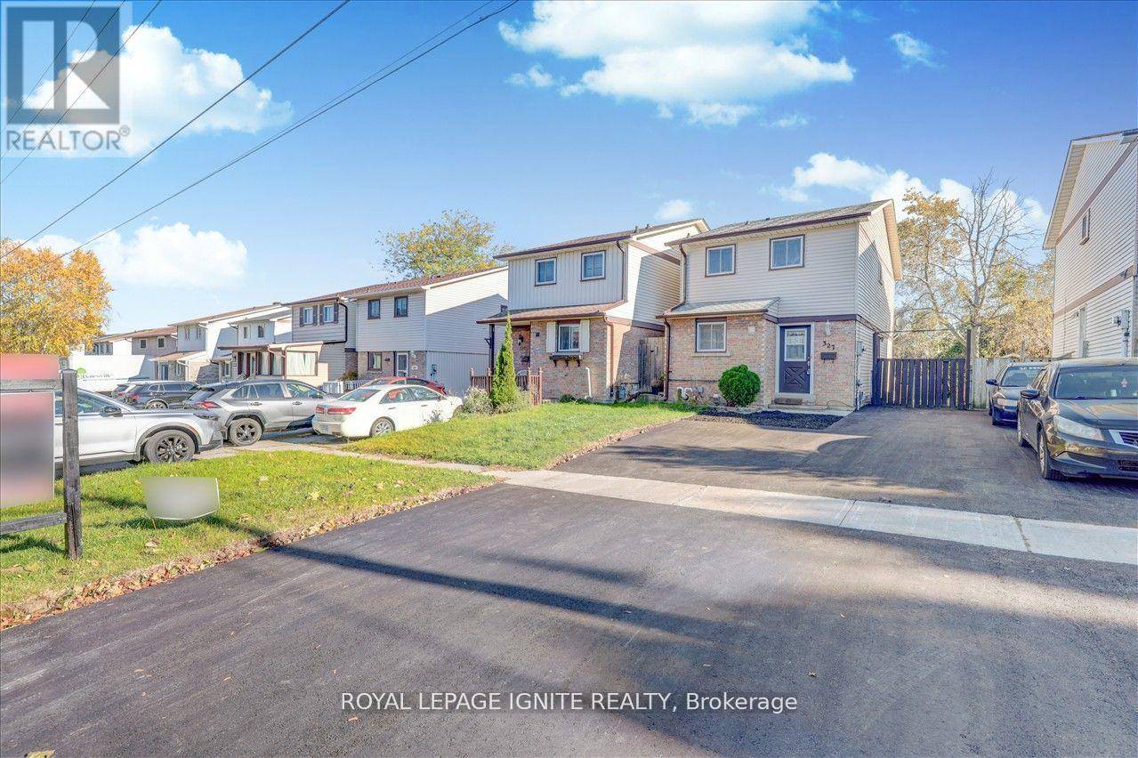 Oshawa (lakeview), ON L1J1H1,327 PHILLIP MURRAY AVENUE