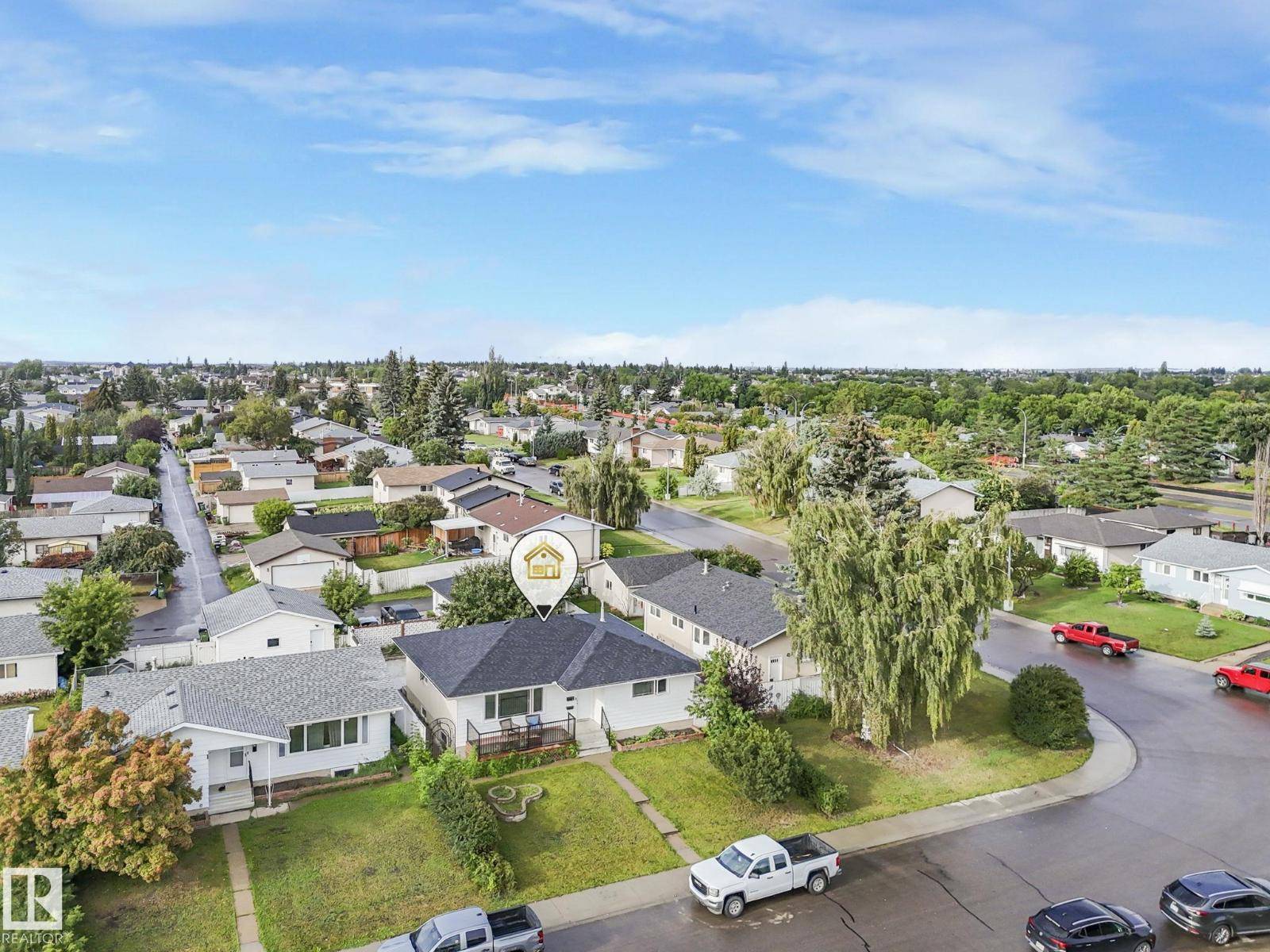 Edmonton, AB T5C2V9,6712 149A AV NW