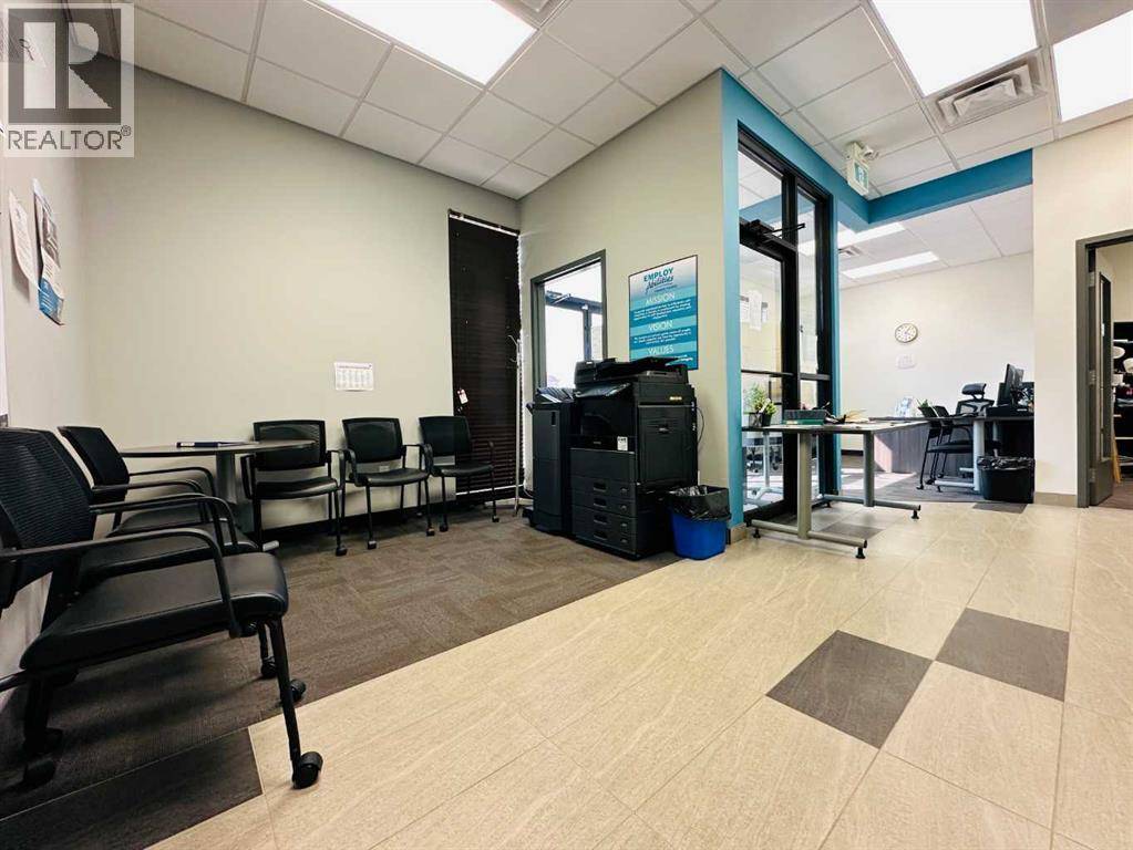 Grande Prairie, AB T8V7S4,105, 10126 117 Avenue