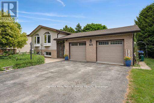 Innisfil (lefroy), ON L0L1W0,823 CHURCH DRIVE