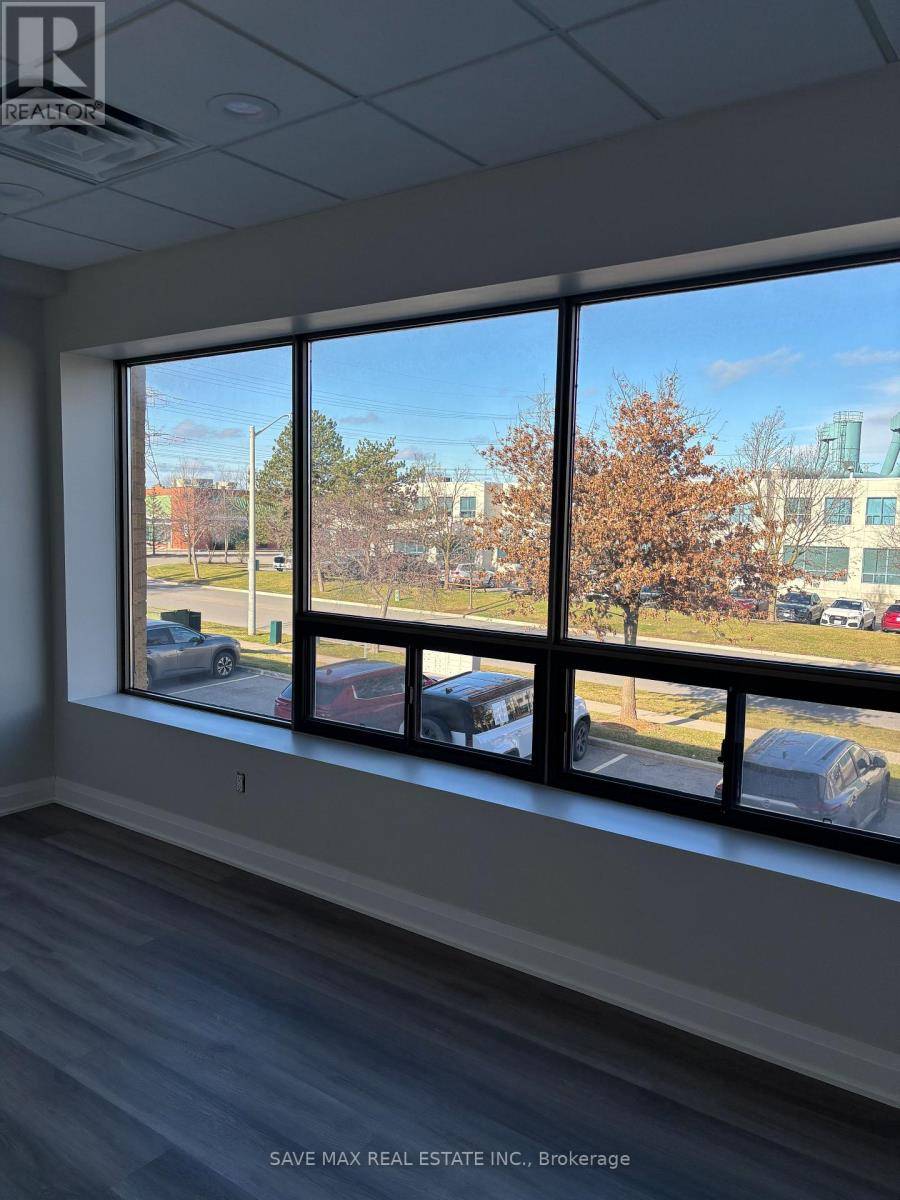 Vaughan (west Woodbridge Industrial Area), ON L4L8N5,111 Regina RD #14