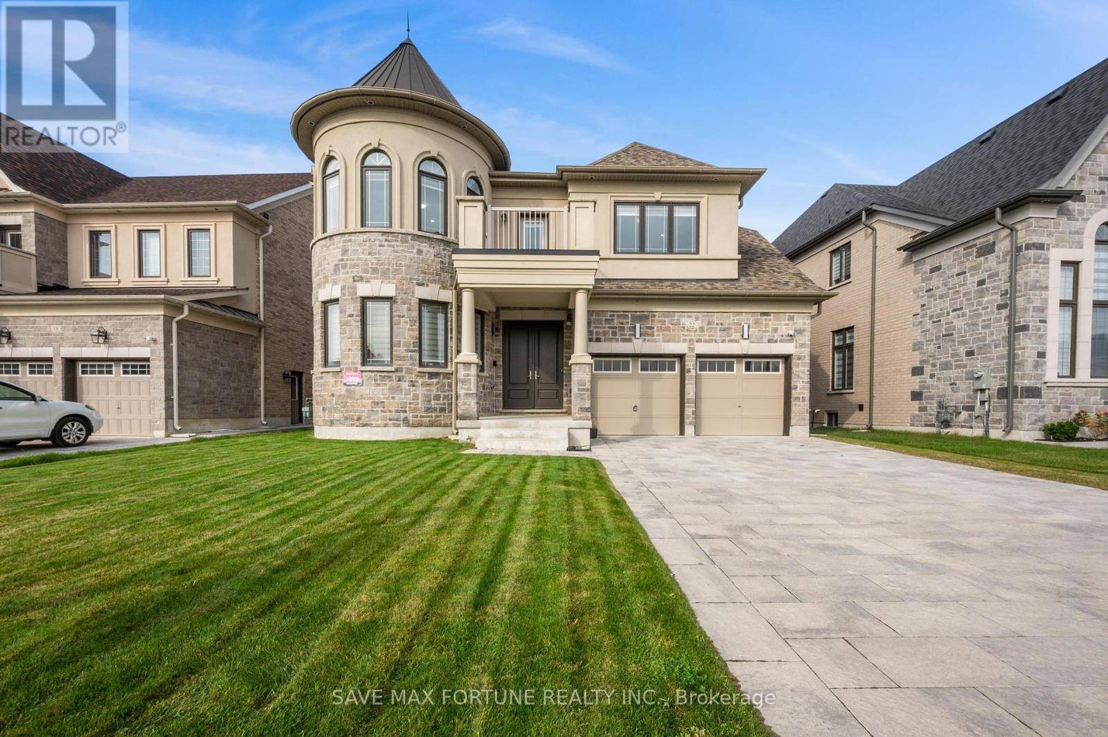 Vaughan (kleinburg), ON L4H4A2,22 PELLEGRINI DR DRIVE E