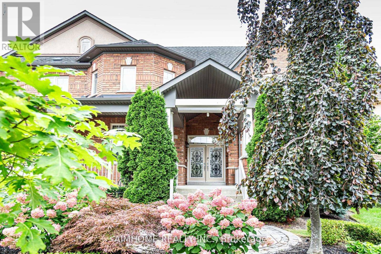 Richmond Hill (jefferson), ON L4E4Z2,15 BIRCHBARK COURT