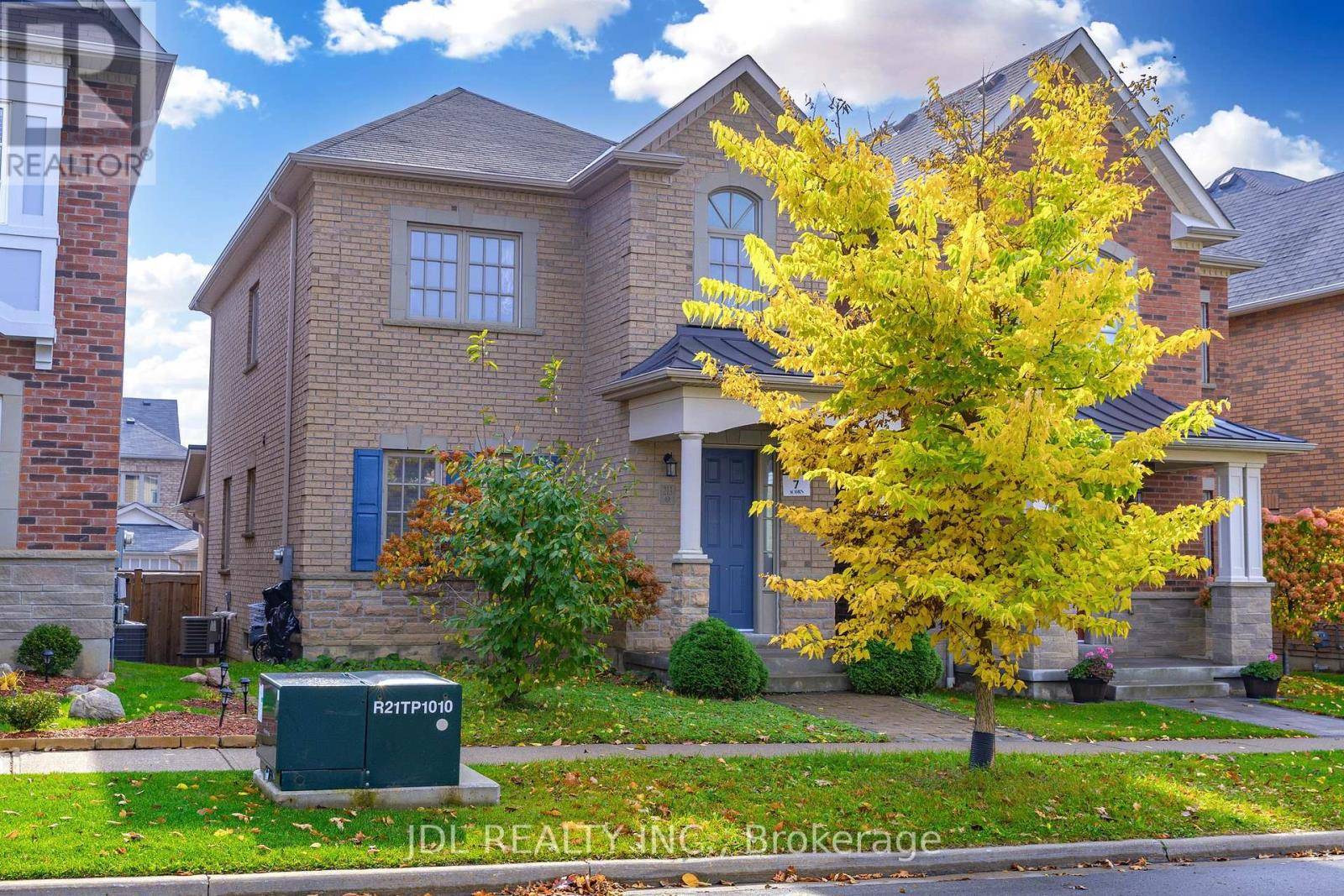 Richmond Hill (oak Ridges Lake Wilcox), ON L4E1B8,213 PARADELLE DRIVE