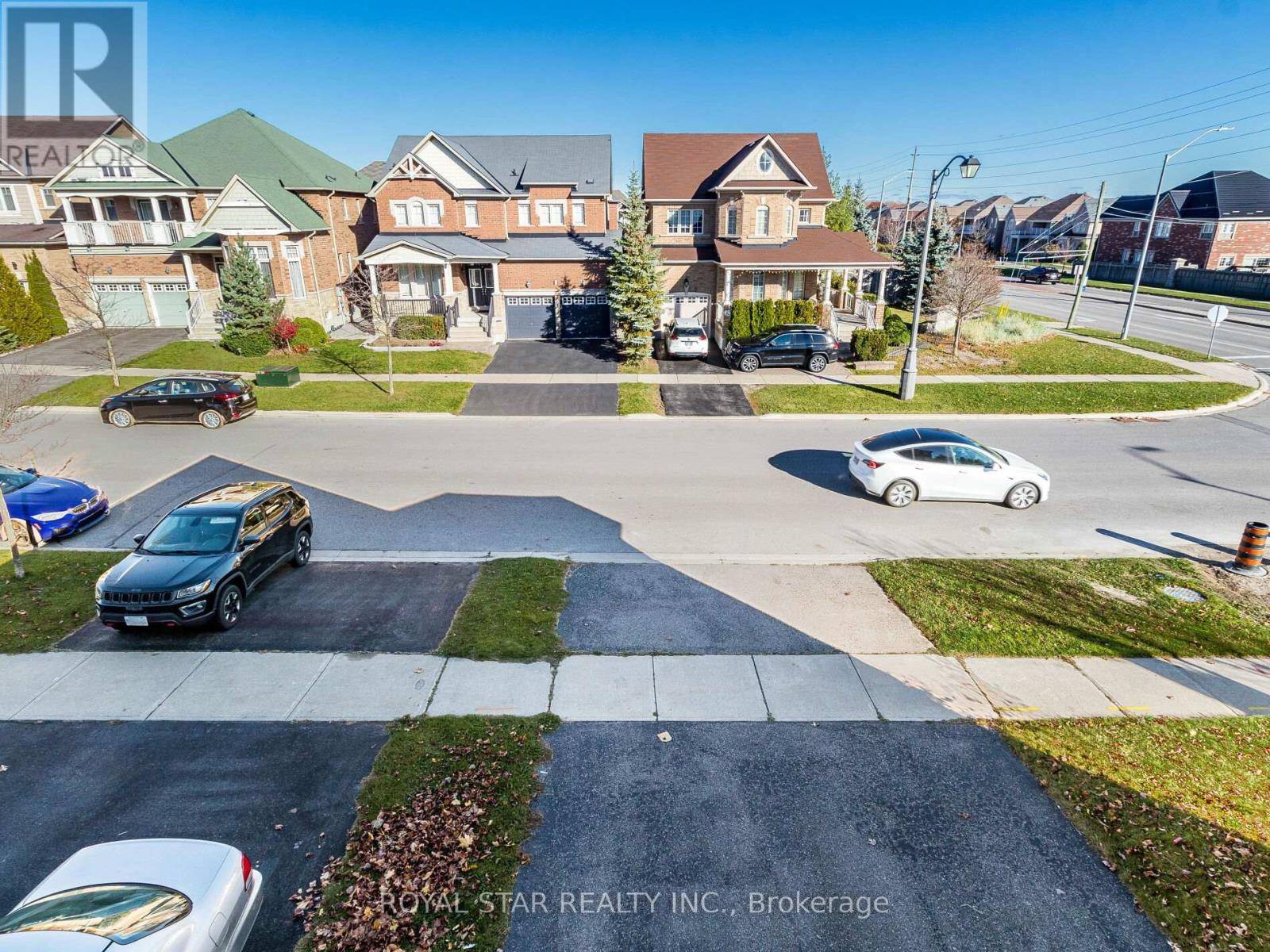 Richmond Hill (jefferson), ON L4E0J5,2 LOURAKIS STREET