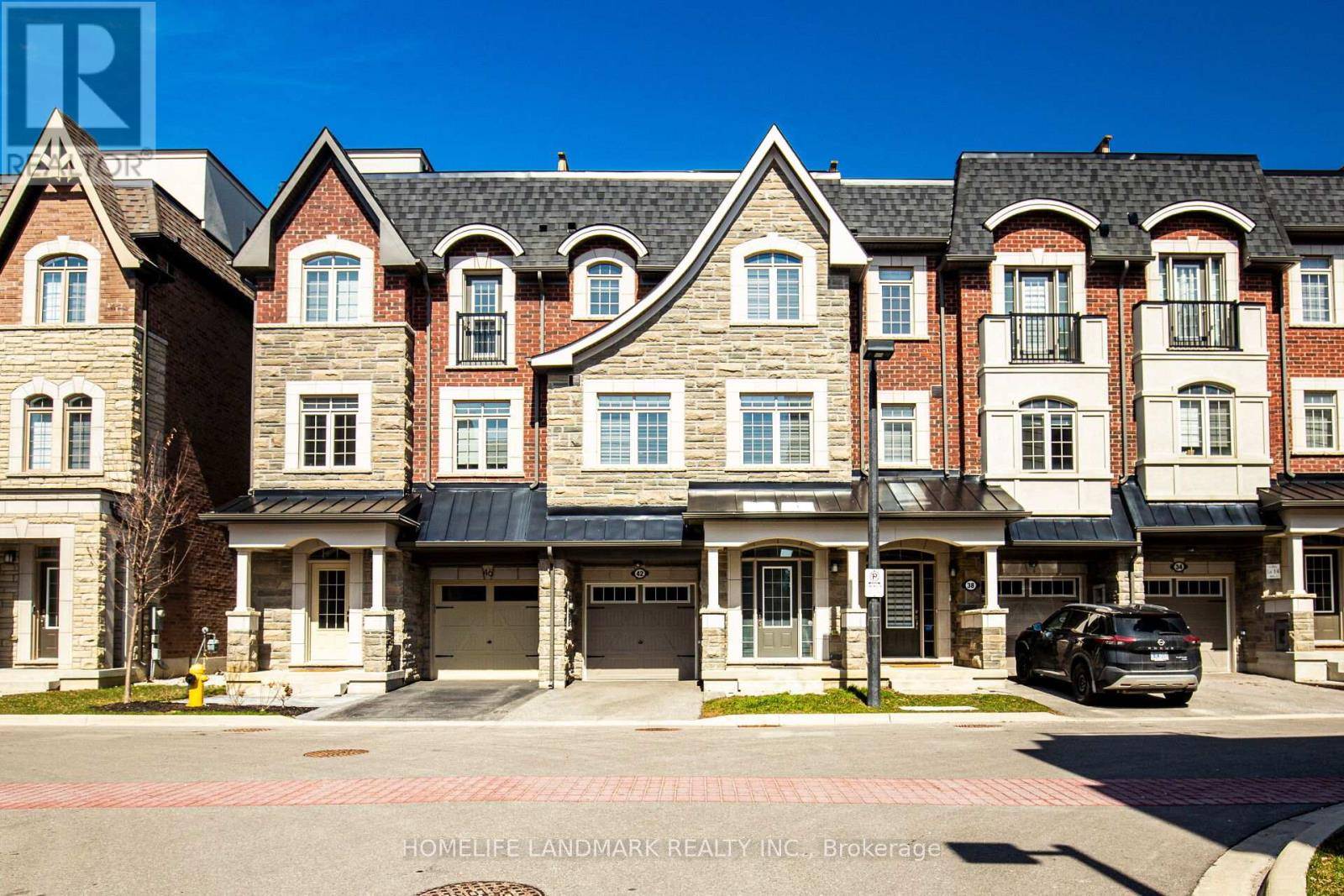 Vaughan (east Woodbridge), ON L4L0H9,42 INGLESIDE STREET