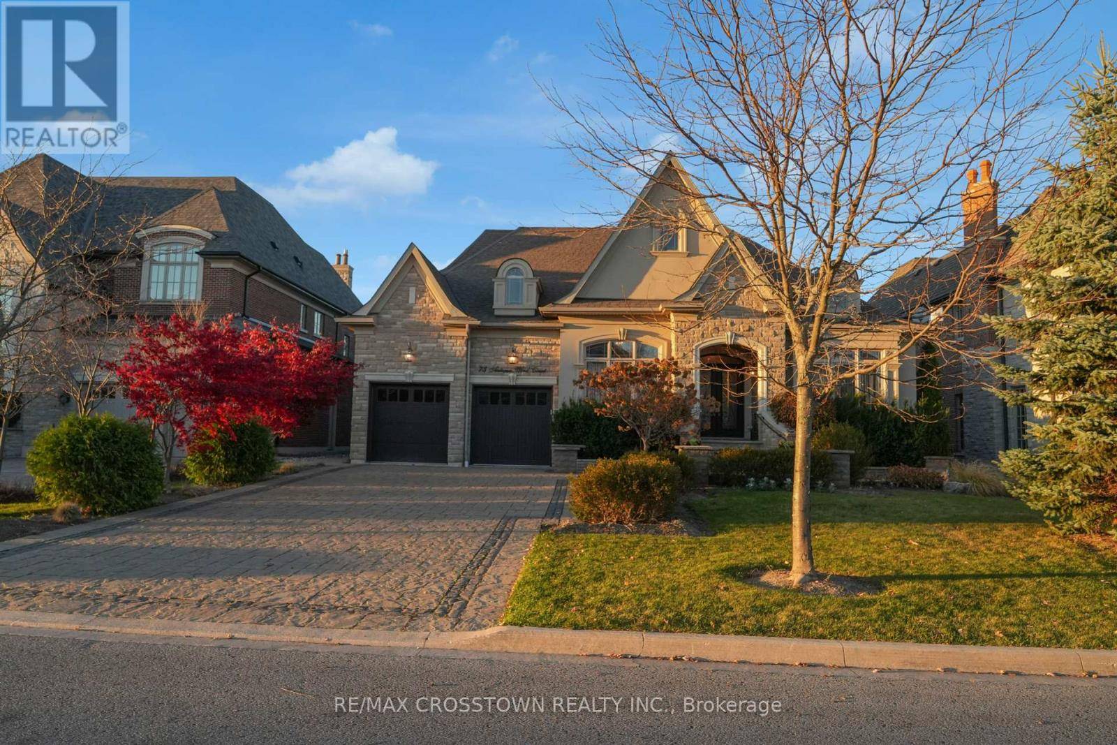 Vaughan (kleinburg), ON L0J1C0,73 AUTUMN WIND COURT