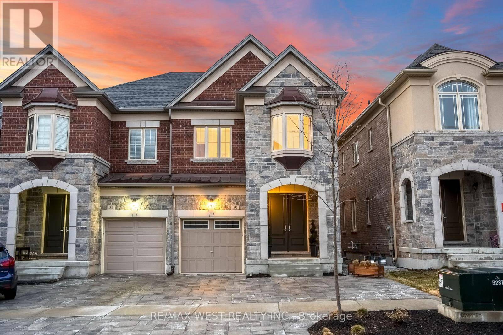 Richmond Hill (oak Ridges), ON L4E1G8,30 DRIZZEL CRESCENT