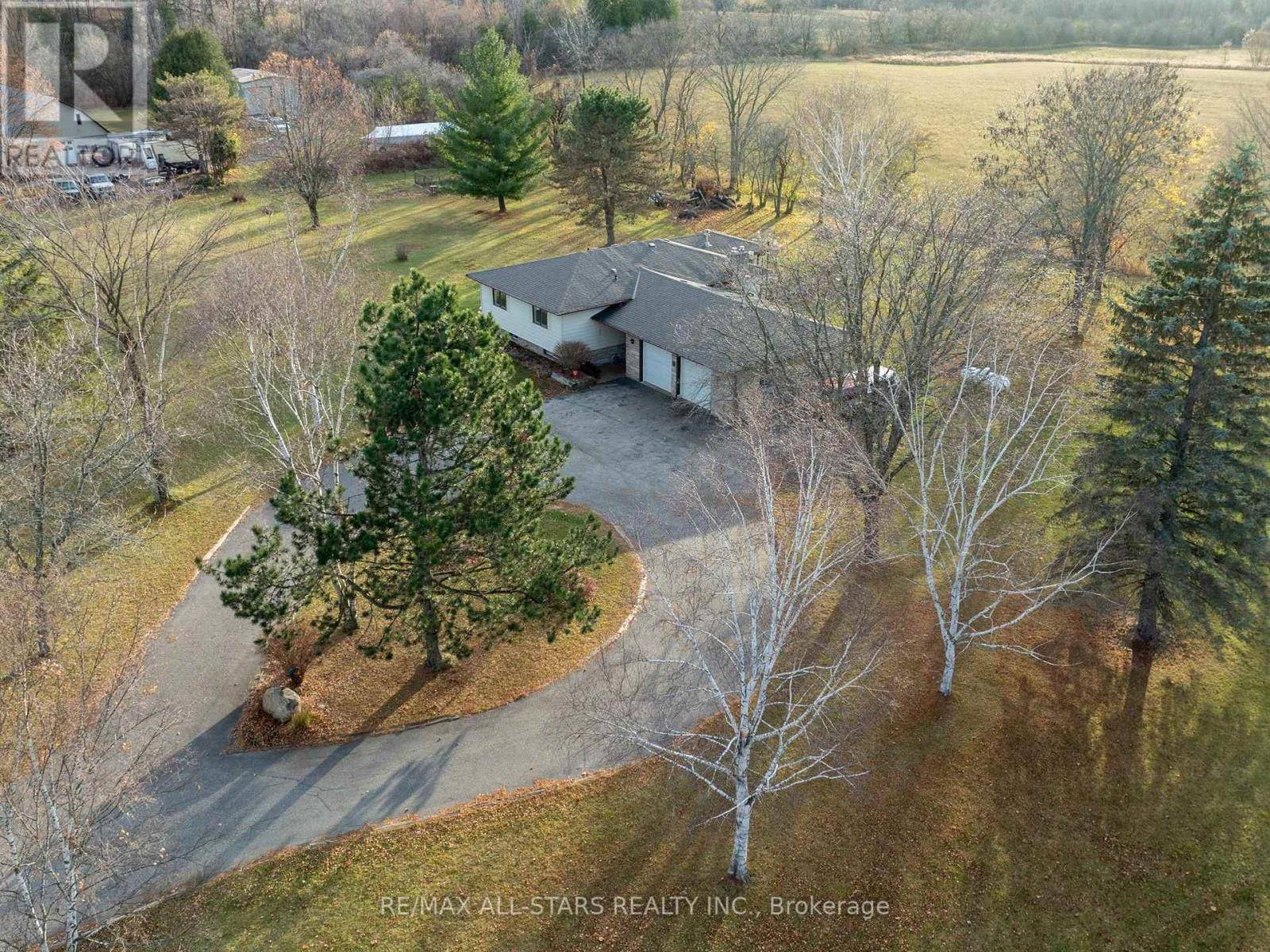 Georgina (historic Lakeshore Communities), ON L4P3C8,534 VARNEY ROAD