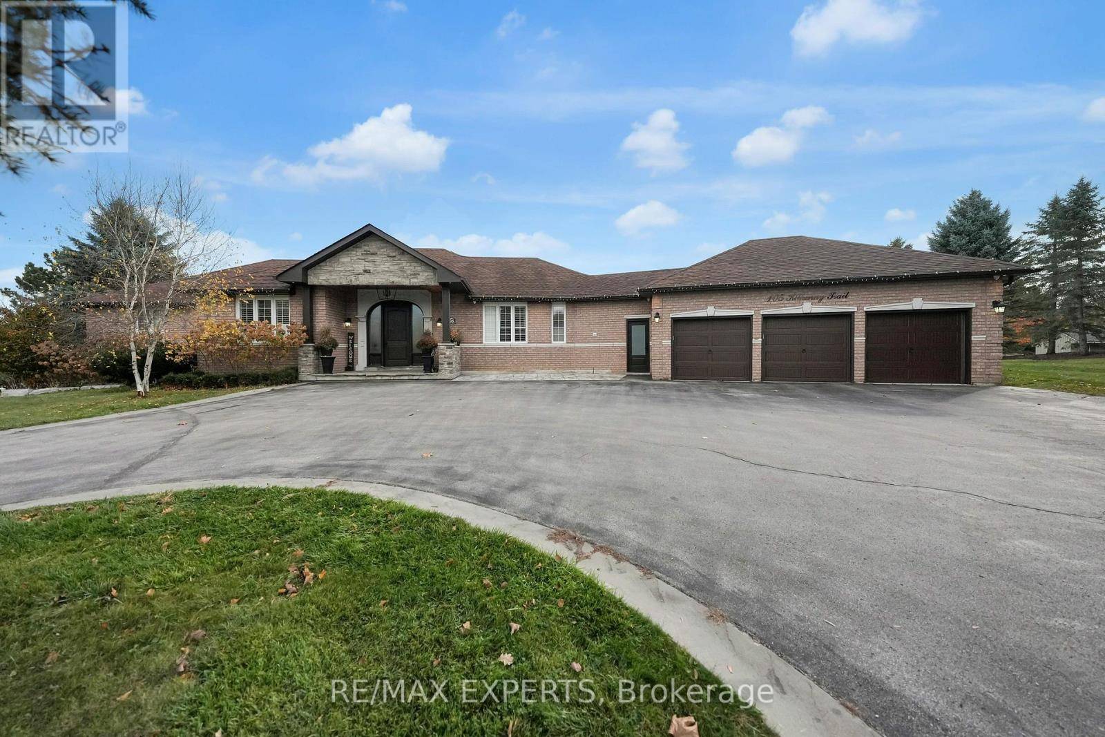 Bradford West Gwillimbury, ON L3Z3C5,105 KILKENNY TRAIL