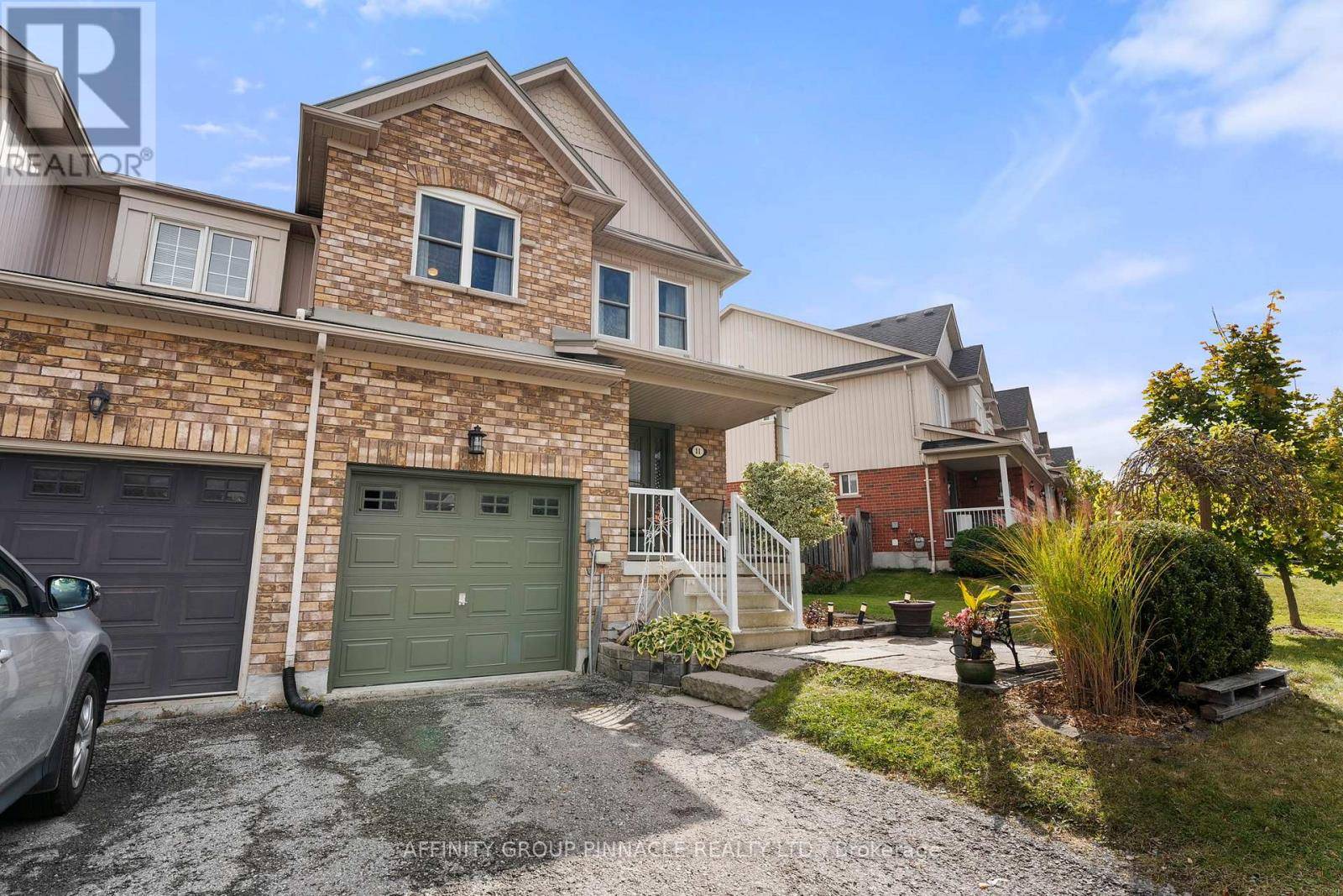 East Gwillimbury (mt Albert), ON L0G1M0,11 LILLY MCKEOWAN CRESCENT