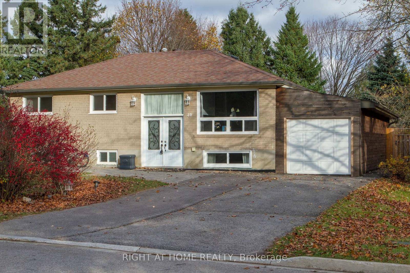 Aurora (aurora Heights), ON L4G3E8,40 Foreht CRES #Lower