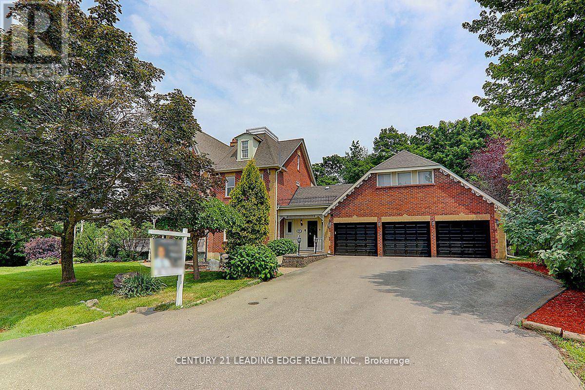 Whitchurch-stouffville, ON L4A7X5,7 MAPLE VIEW LANE