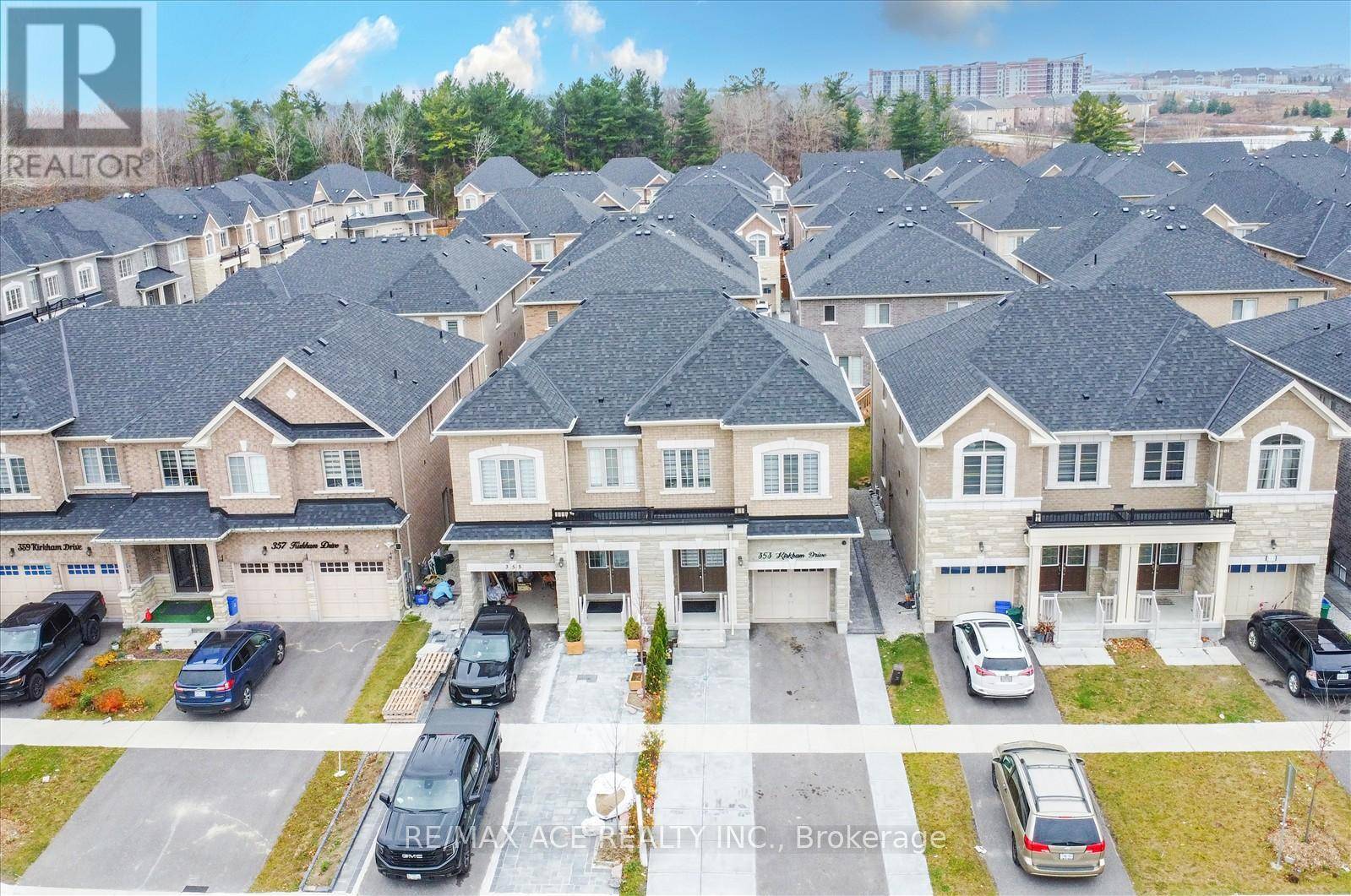 Markham (cedarwood), ON L3S0E8,353 KIRKHAM DRIVE