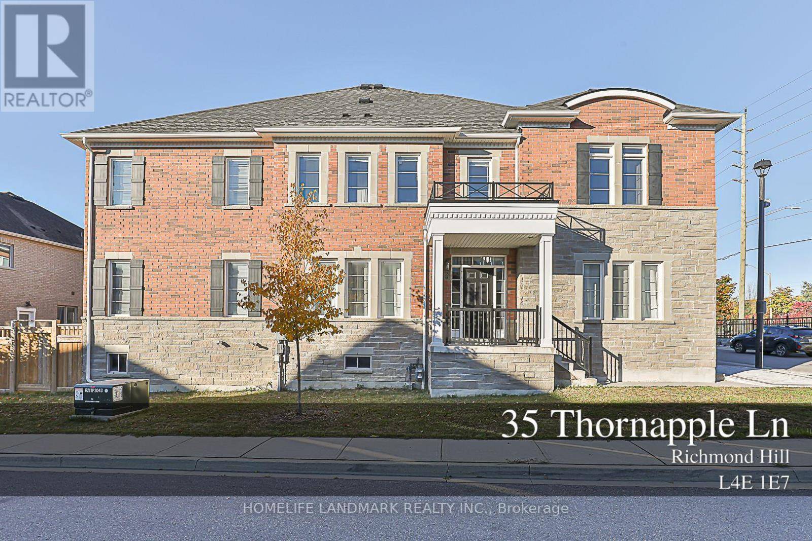 Richmond Hill (oak Ridges Lake Wilcox), ON L4E1E7,35 THORNAPPLE LANE