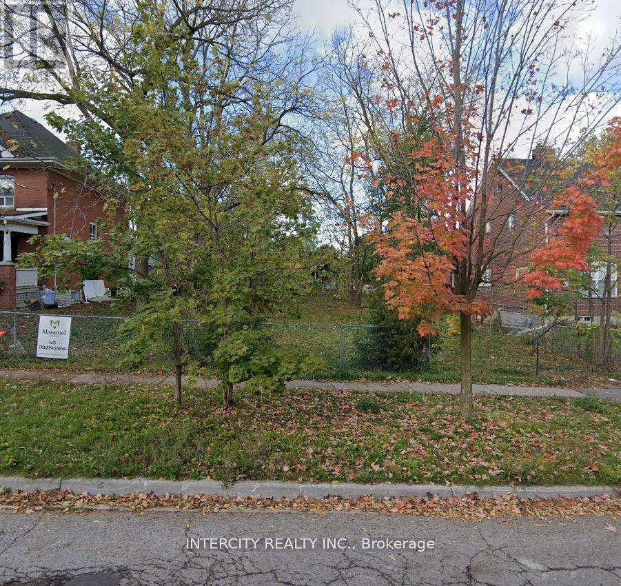 Richmond Hill (oak Ridges), ON L4C1C7,39 ROSEVIEW AVENUE