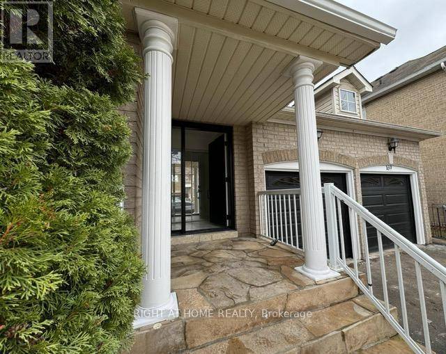 Newmarket (woodland Hill), ON L3X2Z7,169 FLAGSTONE WAY