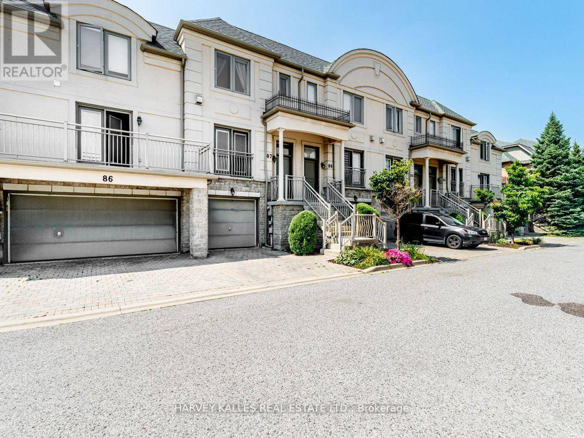 Richmond Hill (doncrest), ON L4B4V6,9133 Bayview AVE #TH 87