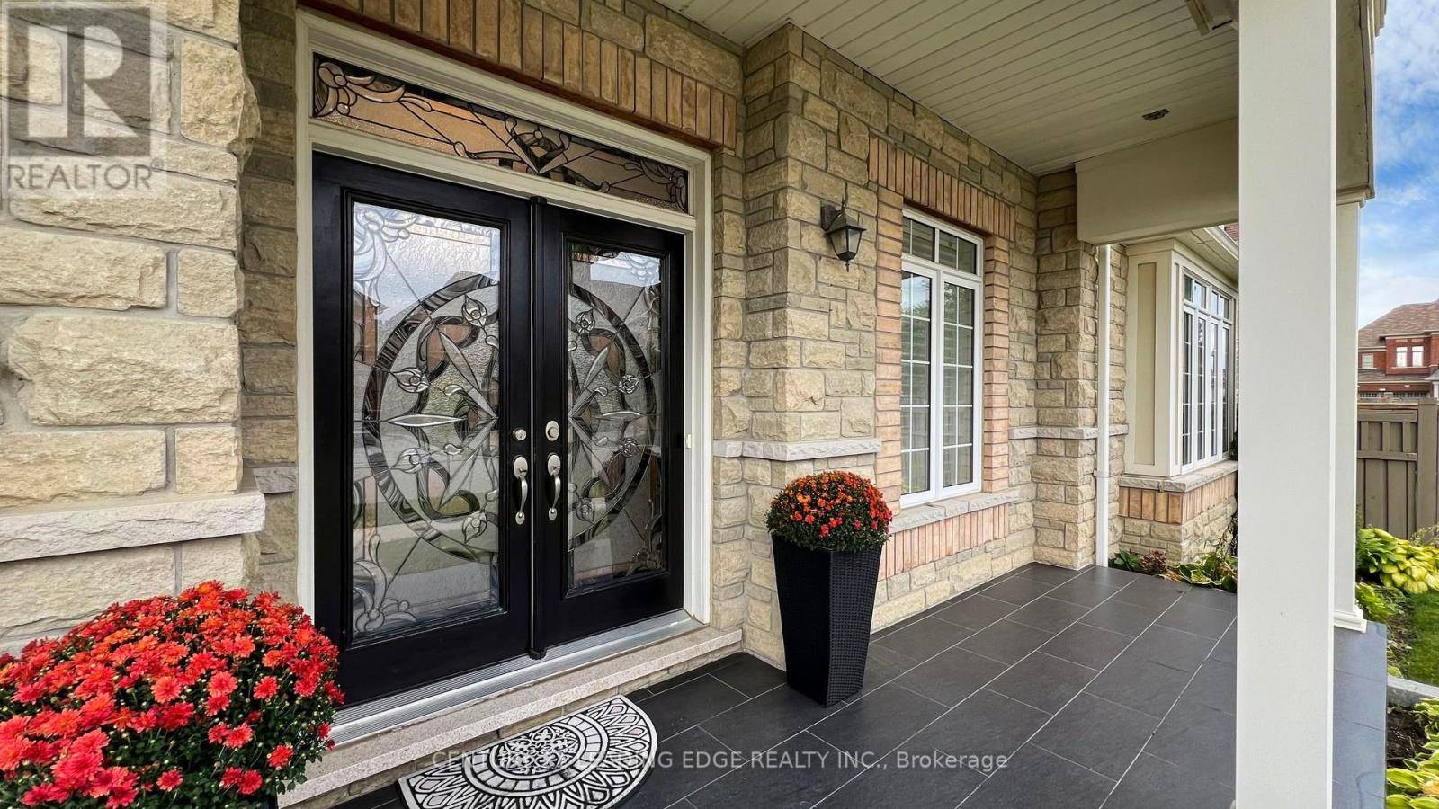 Vaughan (kleinburg), ON L4H3Y9,61 PELEE AVENUE