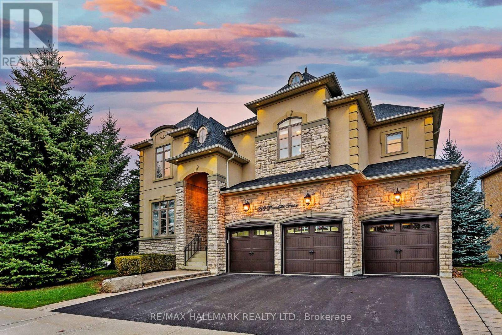 Richmond Hill (oak Ridges Lake Wilcox), ON L4E4R6,350 PARADELLE DRIVE