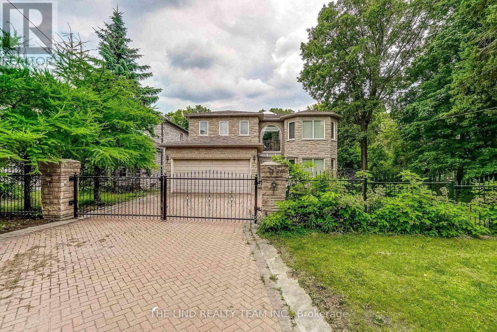 Richmond Hill (south Richvale), ON L4C6C5,99 BIRCH AVENUE