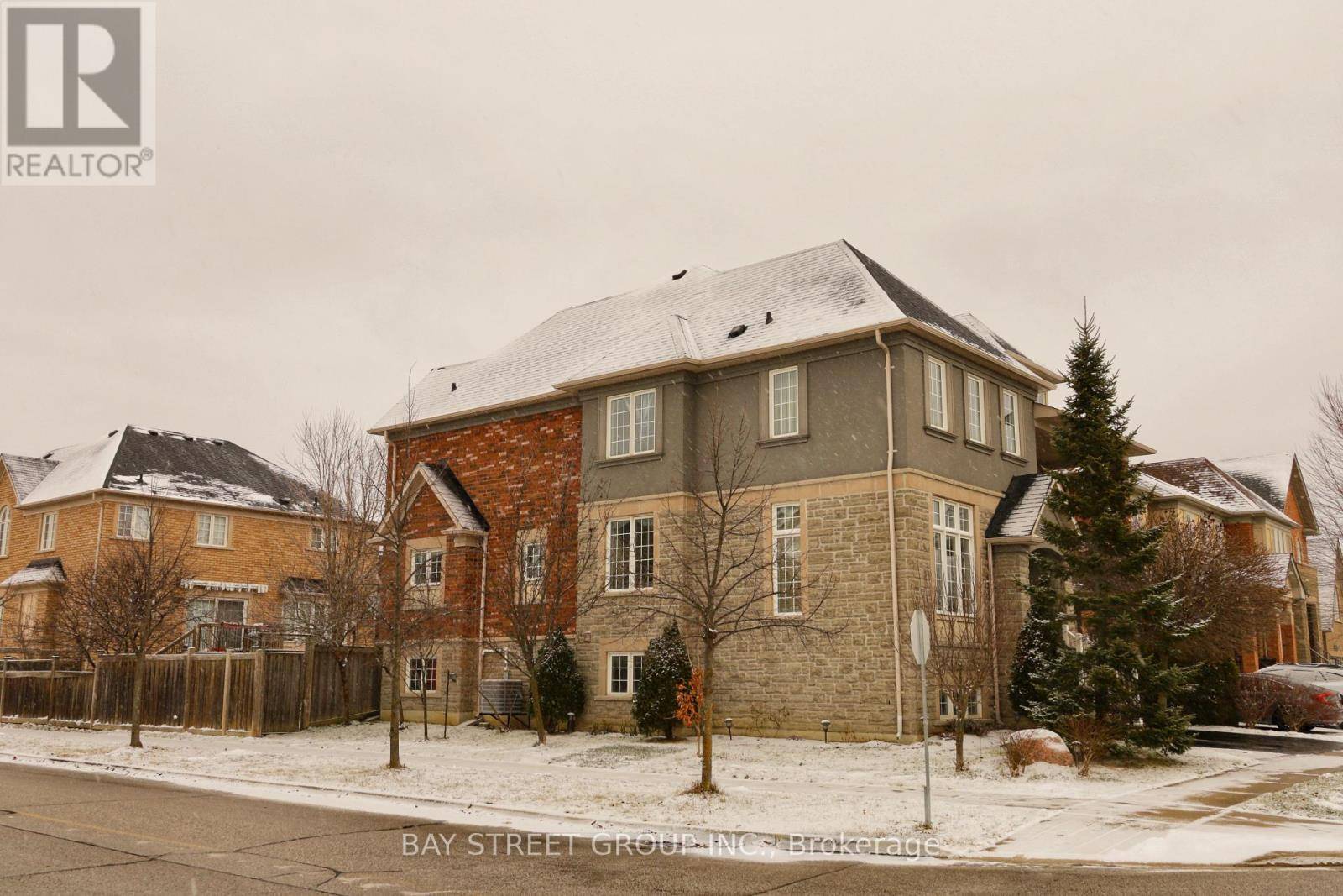 Richmond Hill (jefferson), ON L4E5E7,28 HEARTHSIDE AVENUE