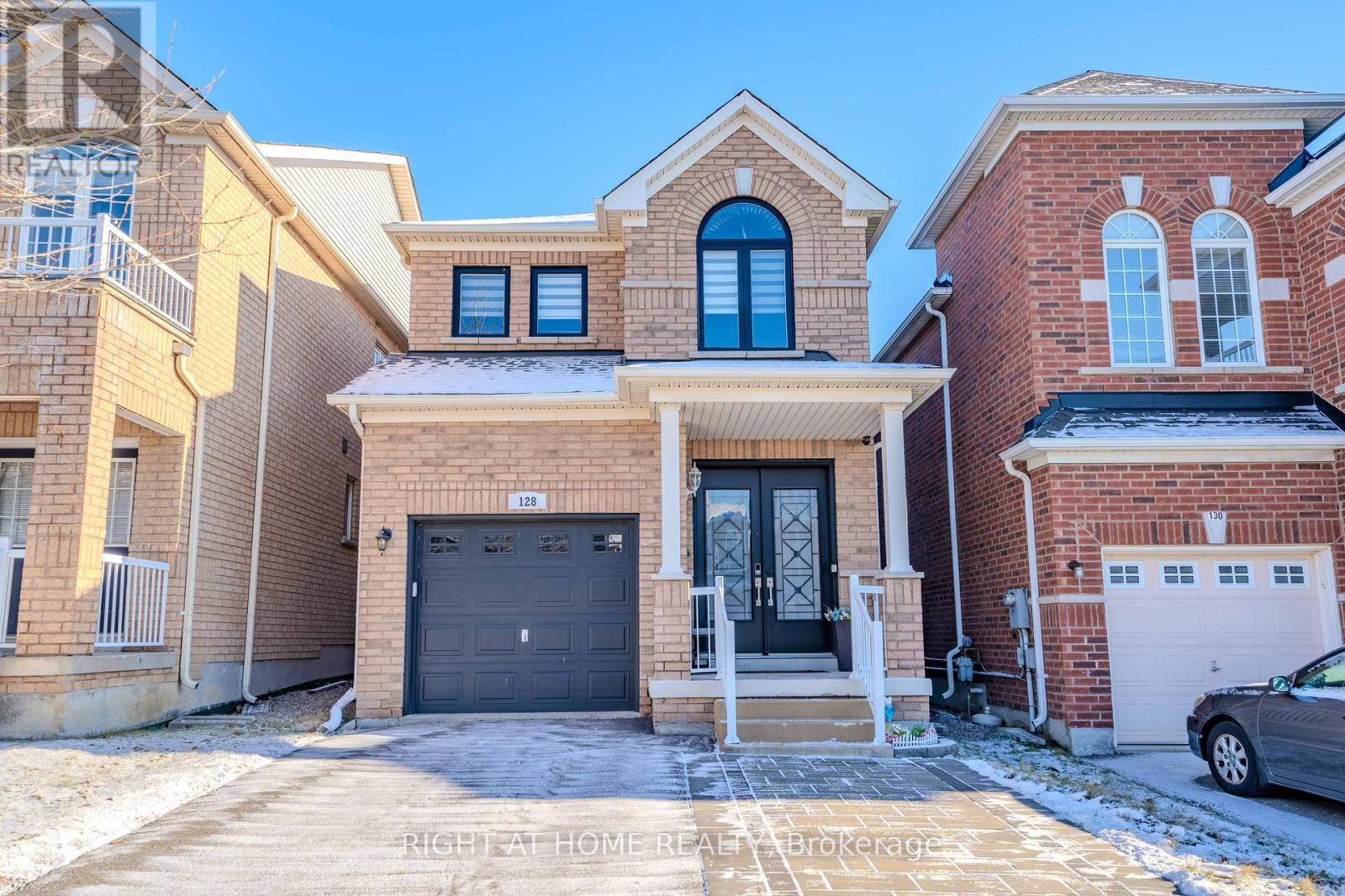 Vaughan (patterson), ON L6A0P8,128 LARAMIE CRESCENT