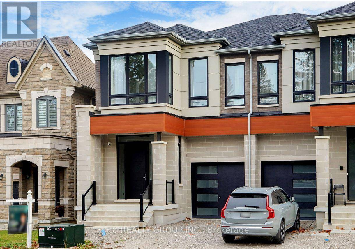 Richmond Hill (oak Ridges), ON L4E3L1,119A BOND CRESCENT