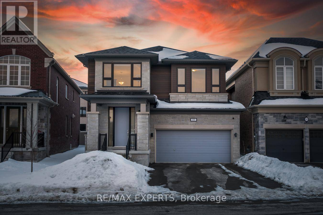 East Gwillimbury (holland Landing), ON L9N1R6,89 FOREST EDGE CRESCENT