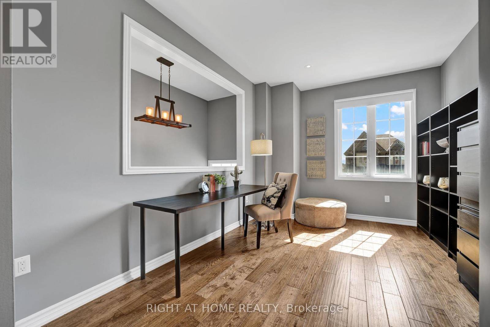 East Gwillimbury (mt Albert), ON L0G1M0,40 RIDGE GATE CRESCENT