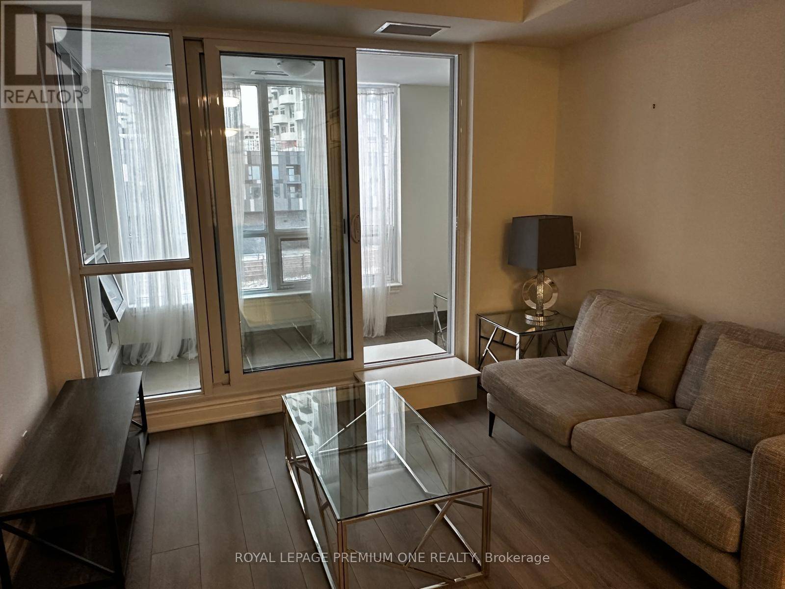 Vaughan (concord), ON L4K0L8,9085 Jane ST #402