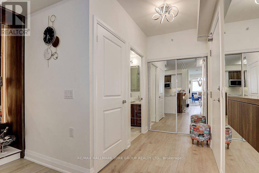 Richmond Hill (langstaff), ON L4B0E8,55 Oneida CRES #503