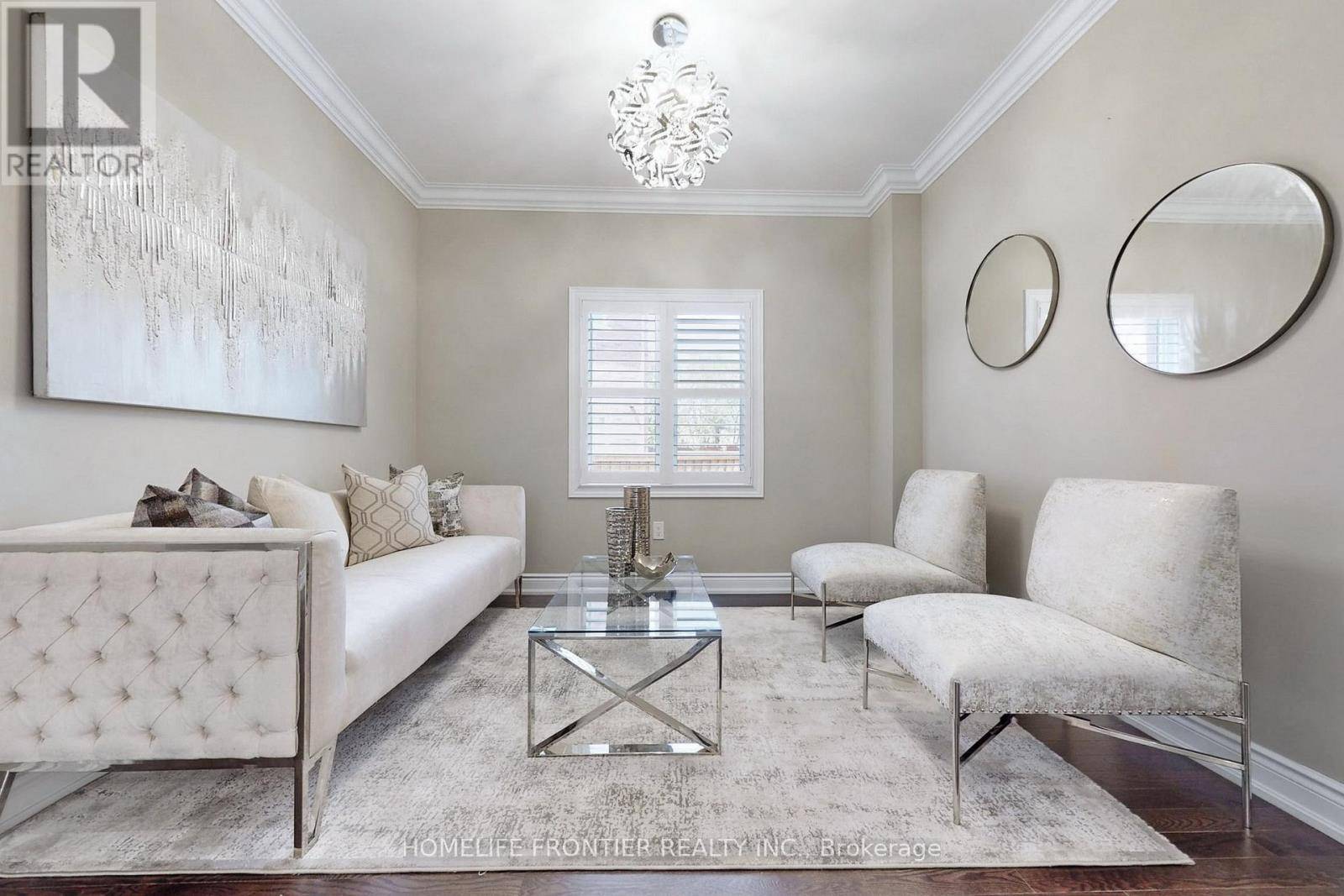 East Gwillimbury (mt Albert), ON L0G1M0,24 MANOR GLEN CRESCENT