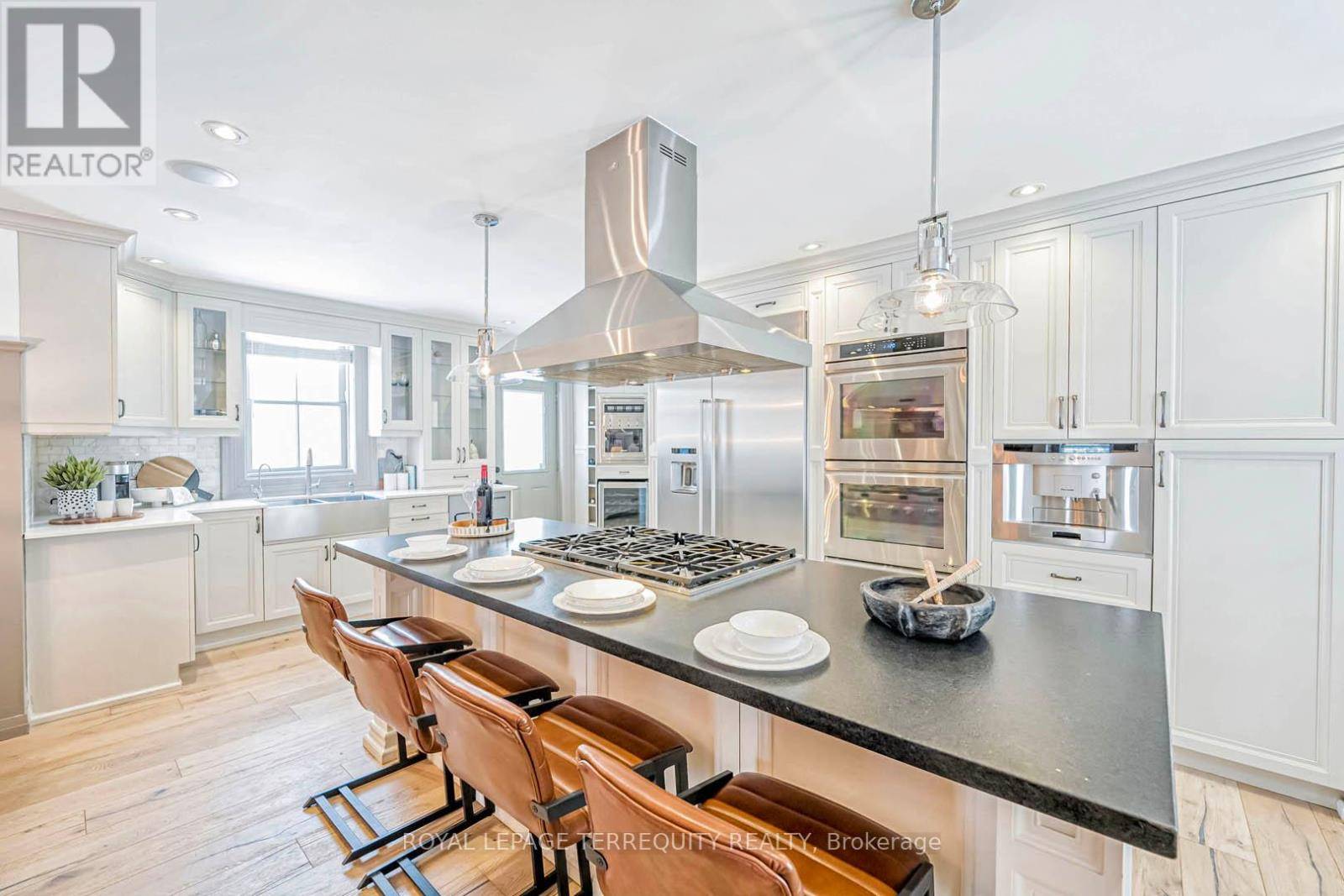 Markham (wismer), ON L6E1A8,6 AILEEN LEWIS COURT