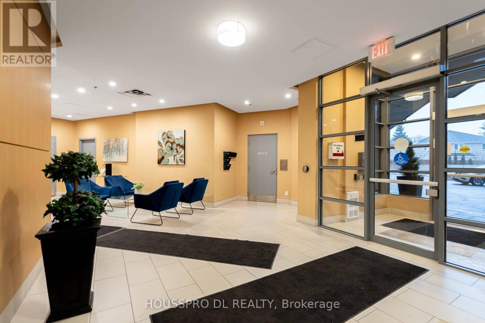 Vaughan (west Woodbridge), ON L4L1Y9,7730 Kipling AVE Northeast #603
