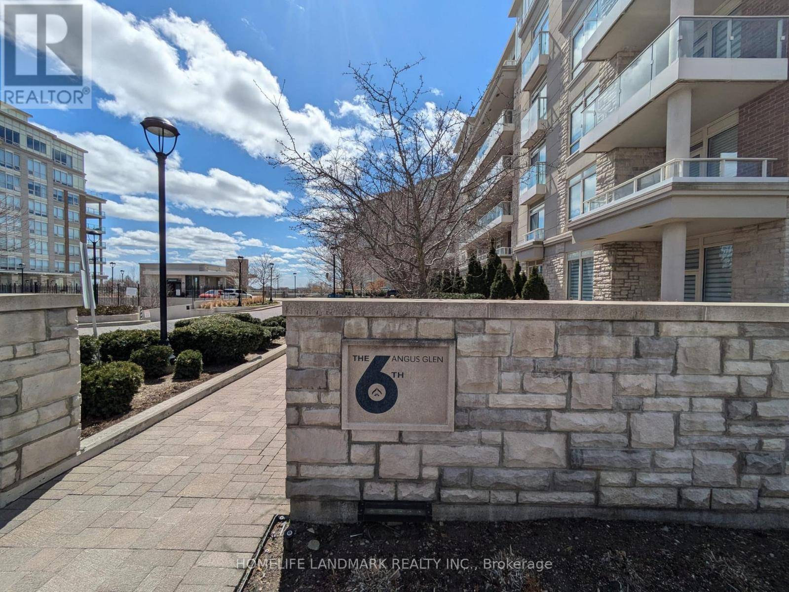 Markham (angus Glen), ON L6C0Y1,15 Stollery Pond CRES #507