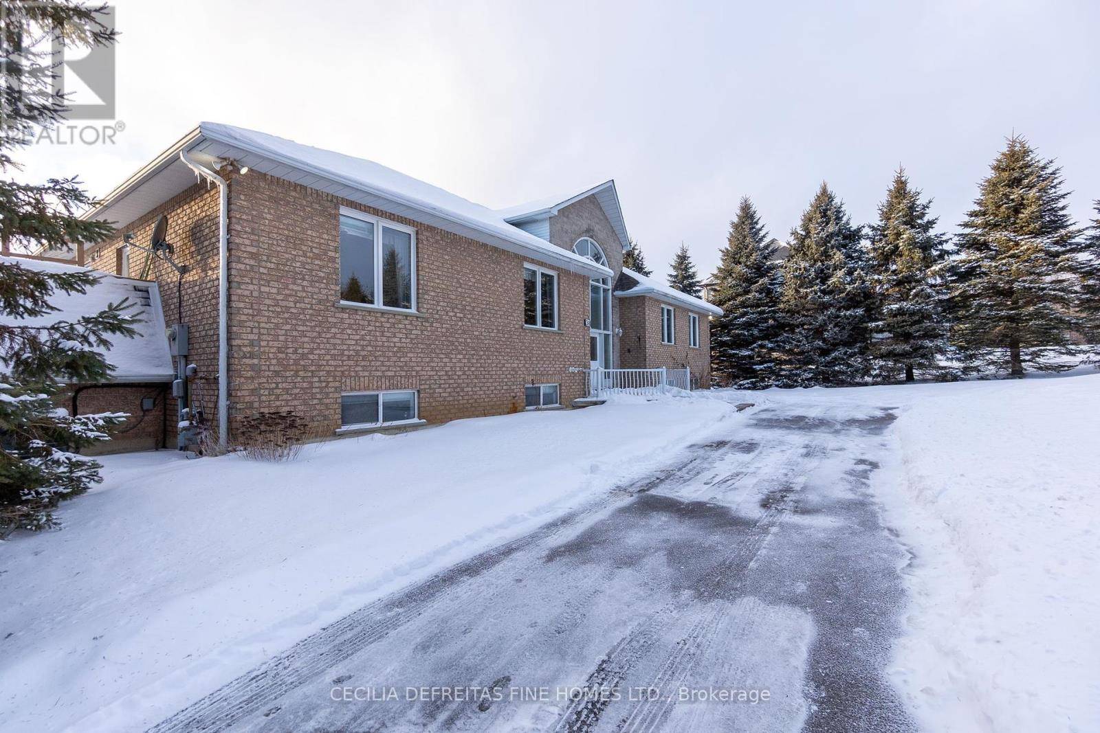 Vaughan (kleinburg), ON L4H3N5,38 ORICO COURT