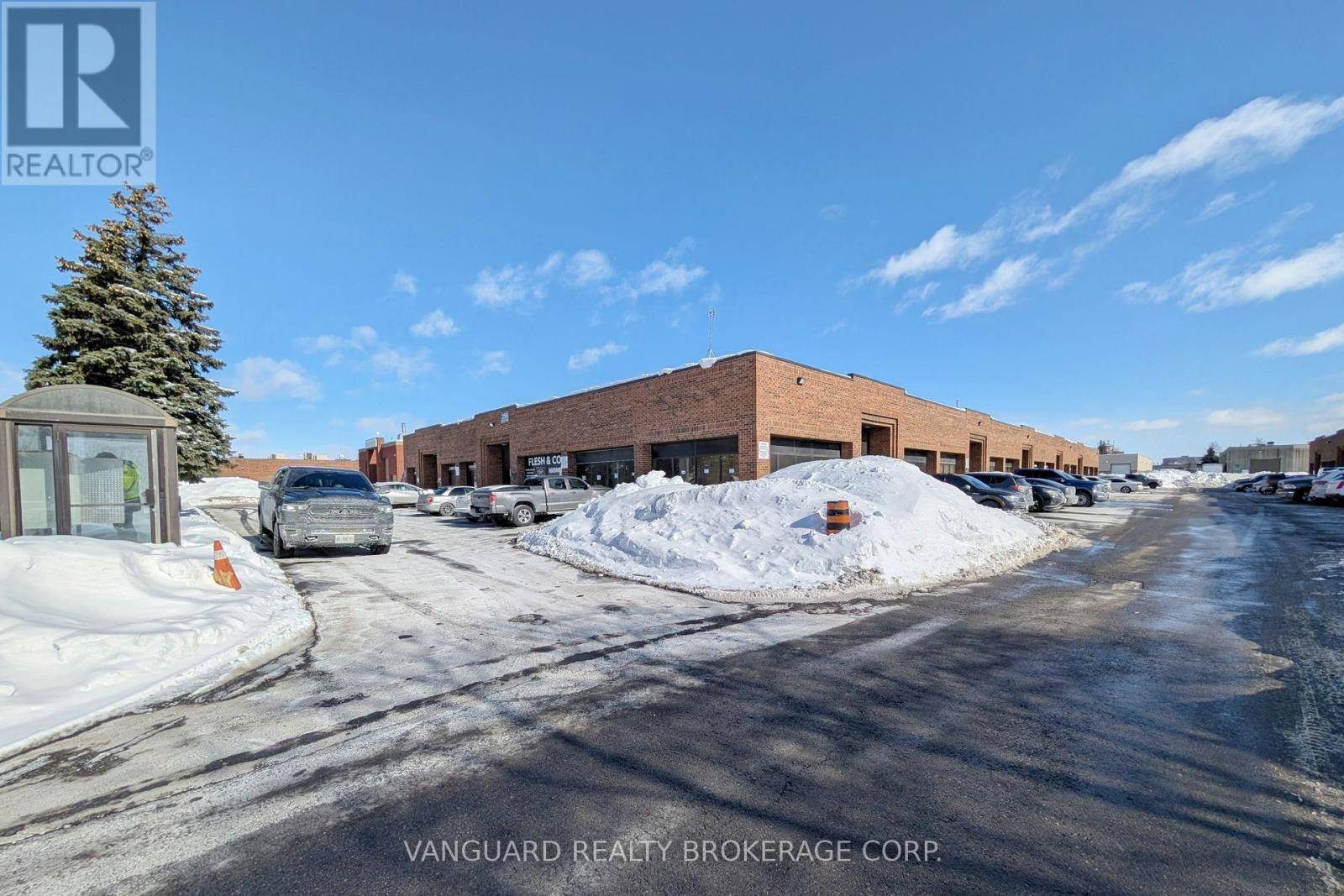 Vaughan (concord), ON L4K3Y5,259 Edgeley BLVD #5-8