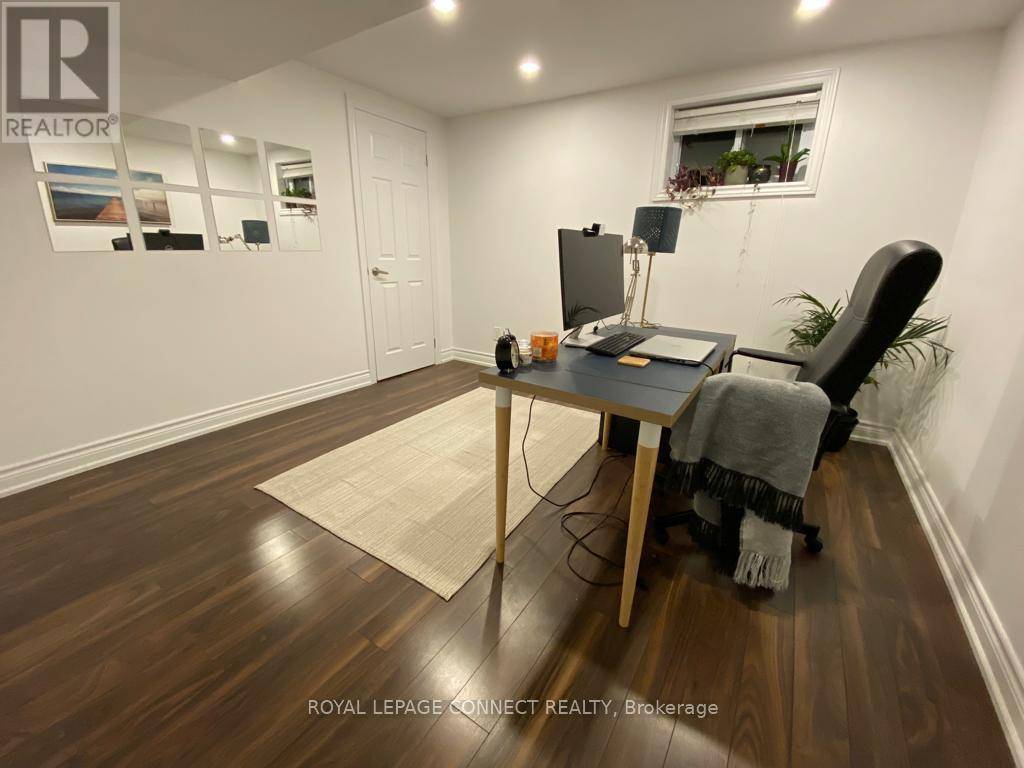 Richmond Hill (north Richvale), ON L4C7T1,43 Tomlin CRES #Lower