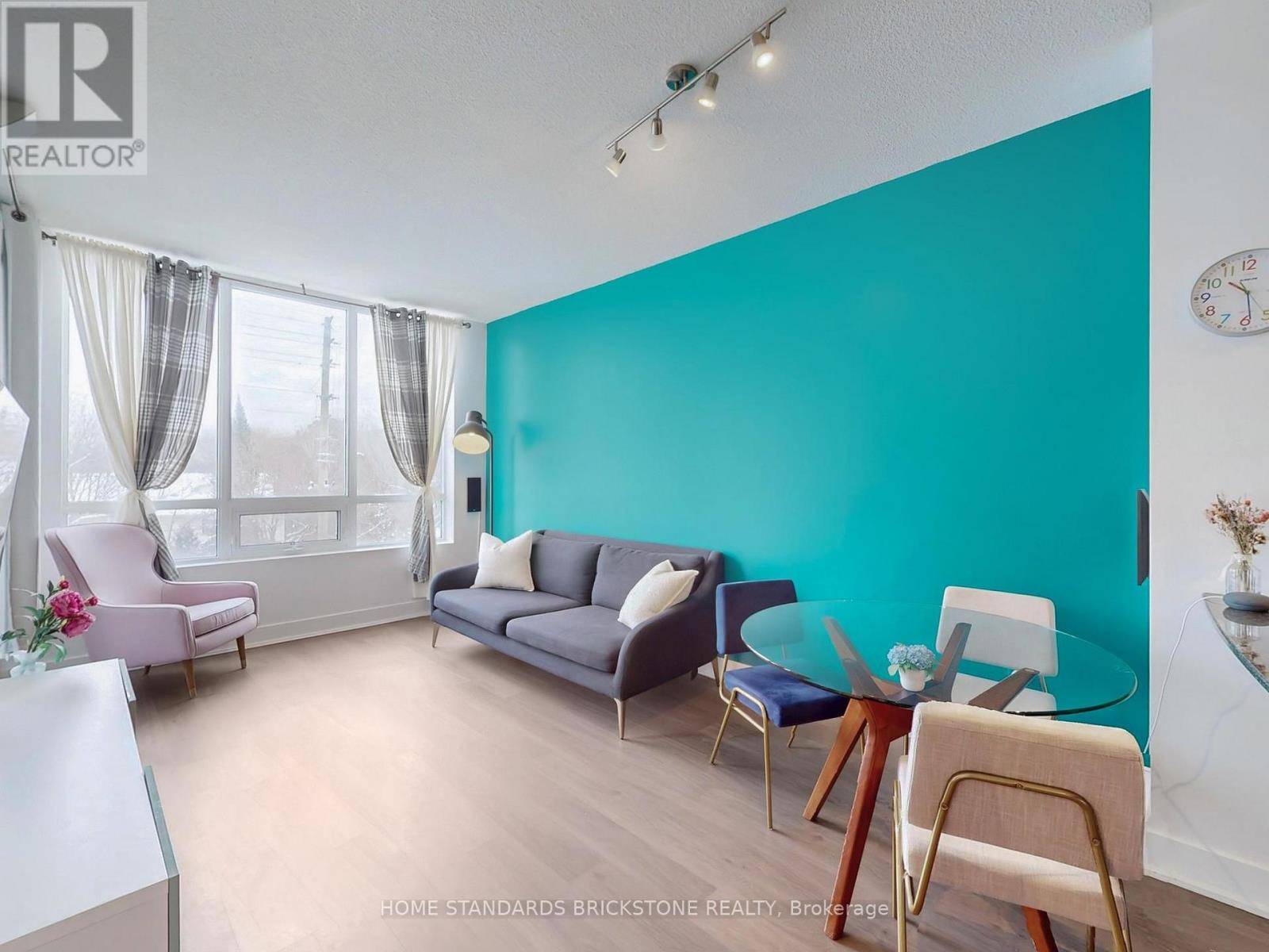 Vaughan (crestwood-springfarm-yorkhill), ON L4J0J5,7608 Yonge ST #427