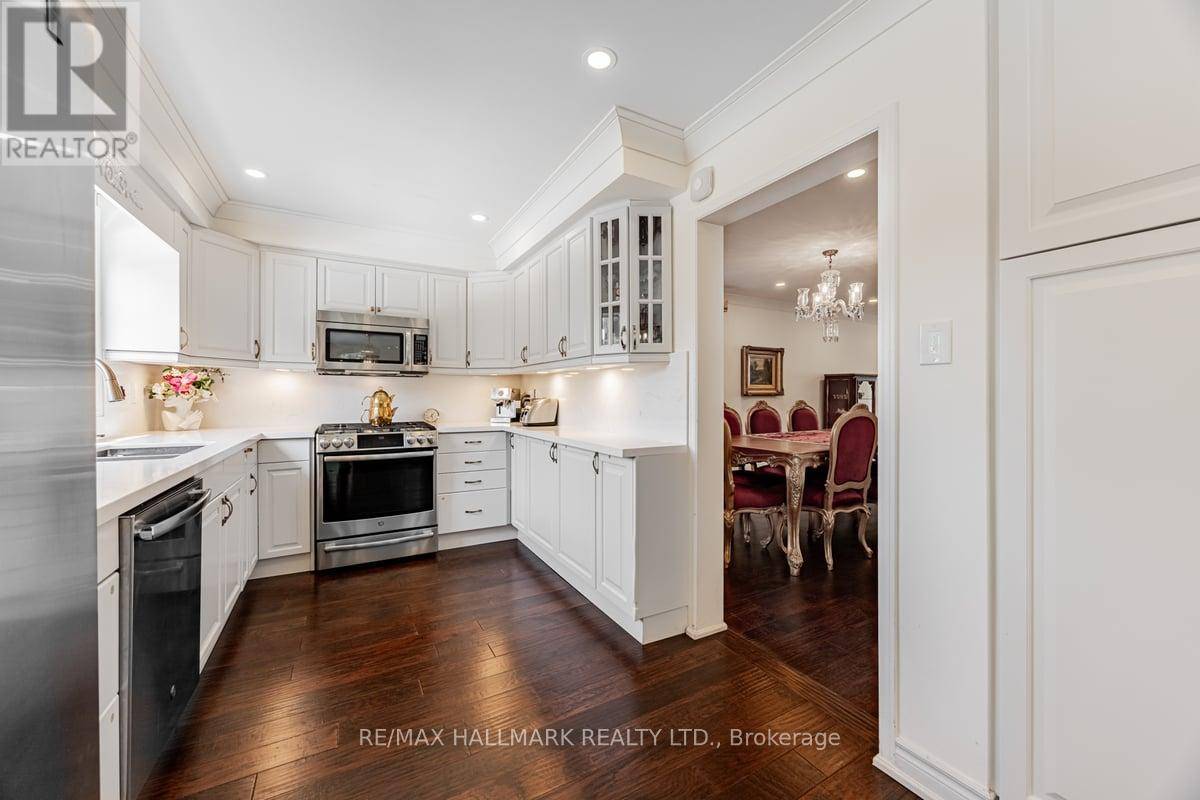 Richmond Hill (north Richvale), ON L4C7M2,9 ADDISON STREET