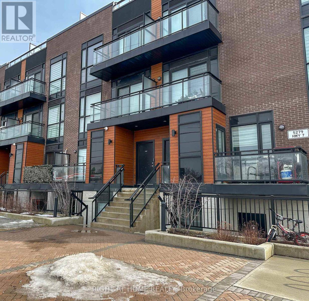 Vaughan (vaughan Grove), ON L4L0J1,5279 Highway 7 RD #B302