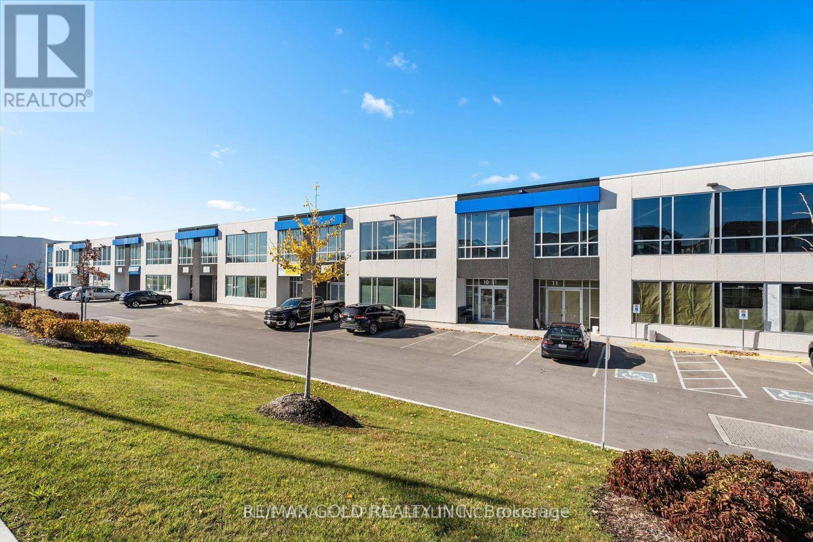 Markham (victoria Square), ON L6C0H9,10950 Woodbine AVE #8