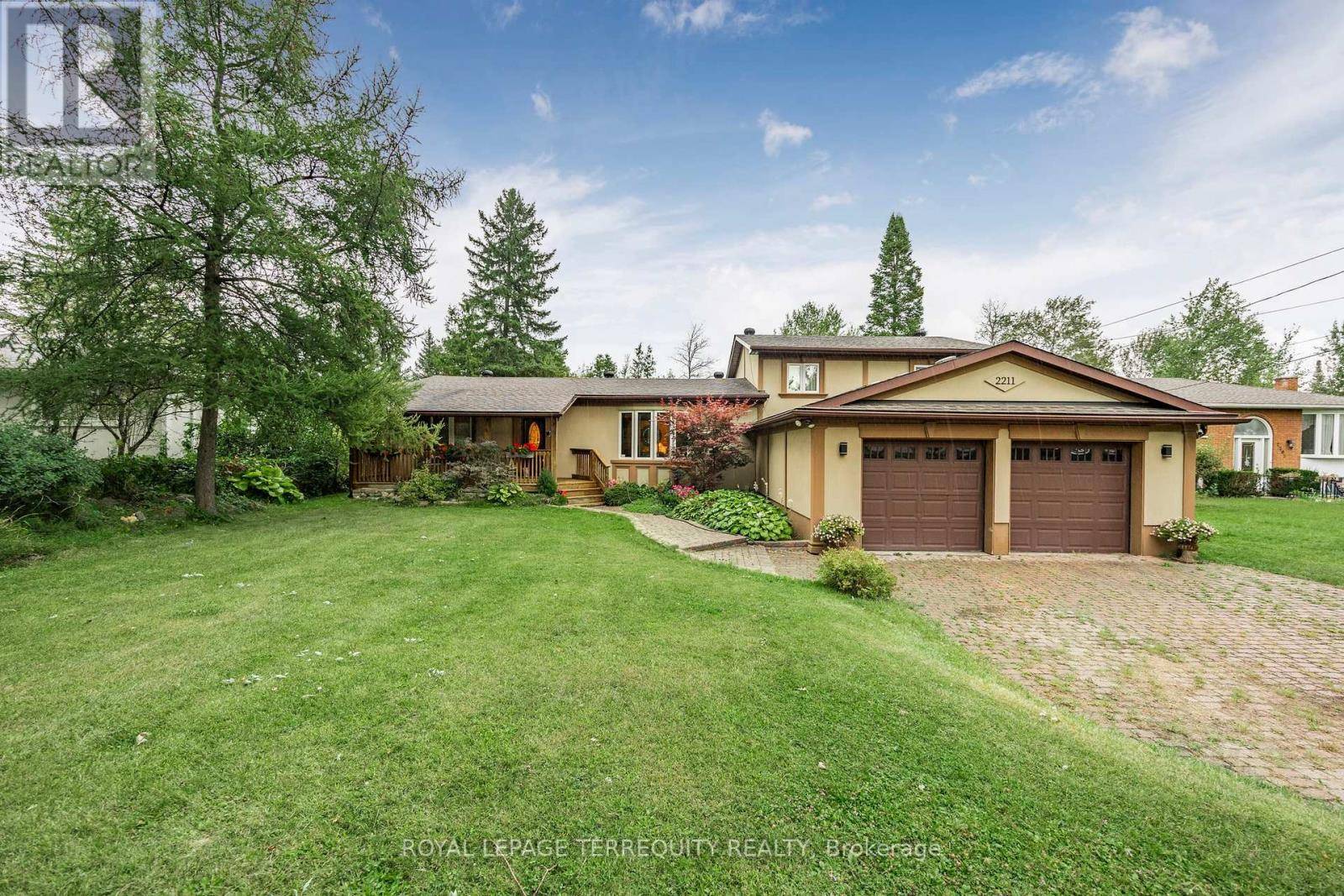 Innisfil (alcona), ON L9S2B9,2211 MILDRED AVENUE