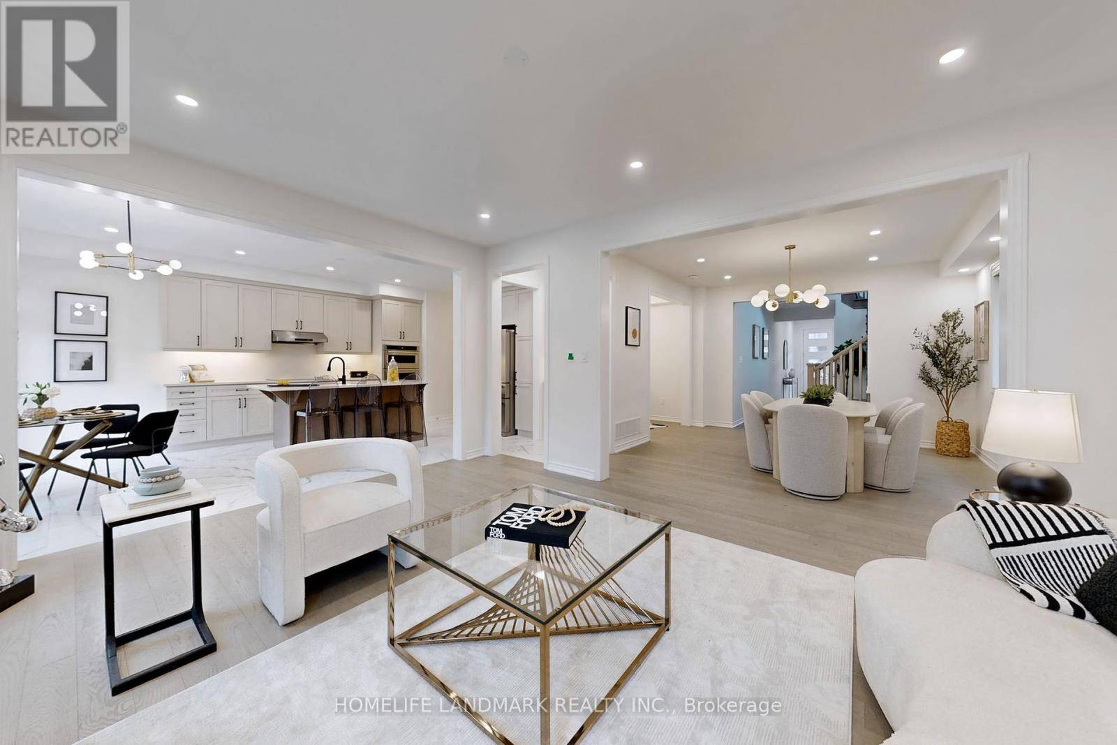 Markham (victoria Square), ON L6C3K8,13 THERMA CRESCENT