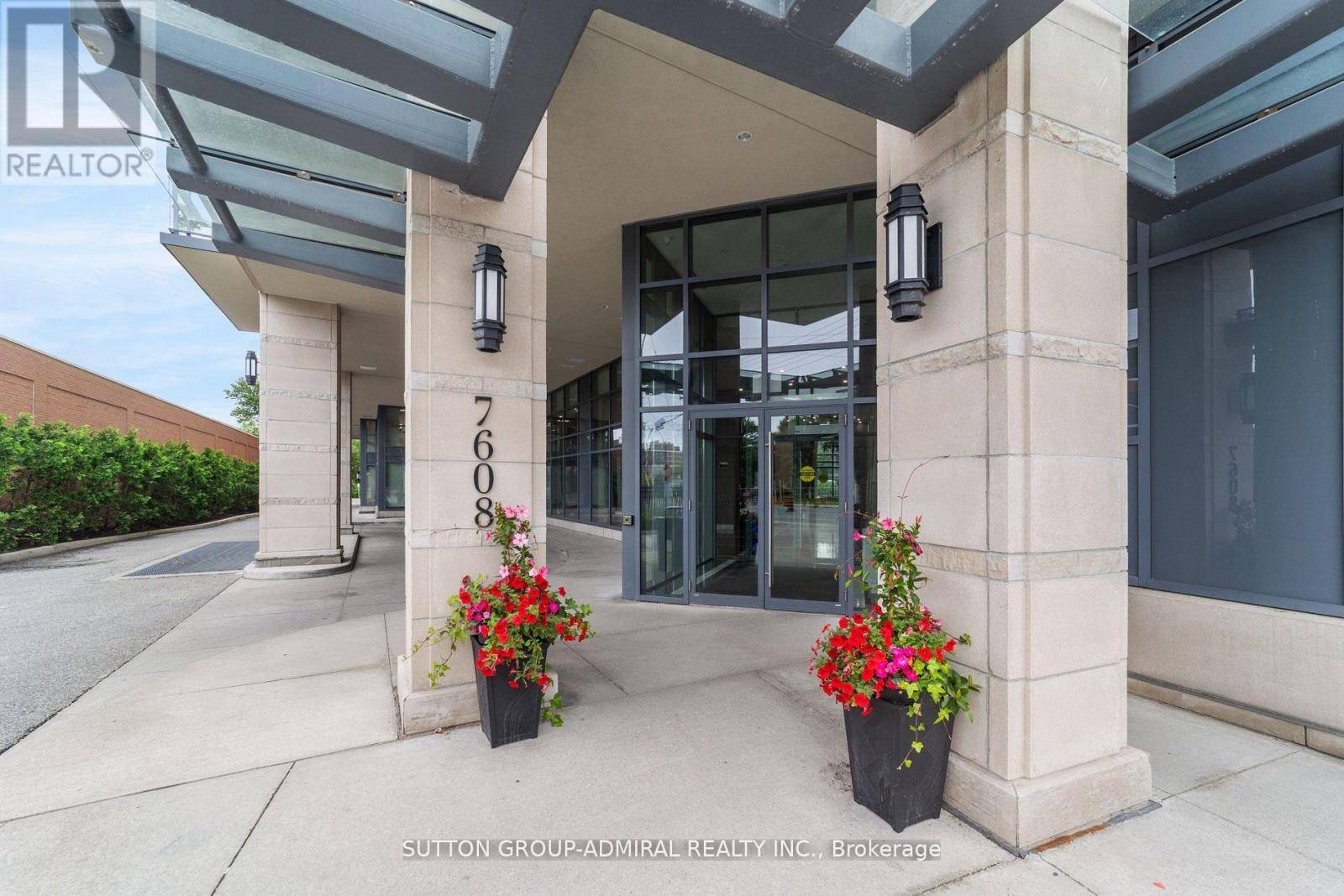 Vaughan (crestwood-springfarm-yorkhill), ON L4J0J5,7608 Yonge ST #514